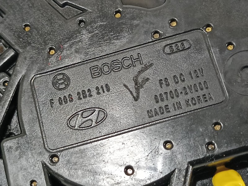 Recambio de motor limpia trasero para hyundai veloster tecno referencia OEM IAM 987002V000  