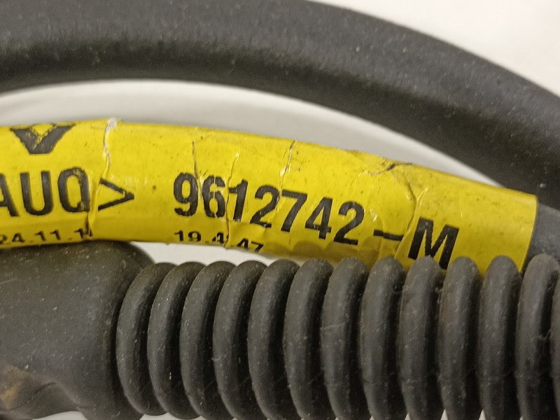 Recambio de no identificado para renault megane iii berlina 5 p emotion referencia OEM IAM 8200781046  