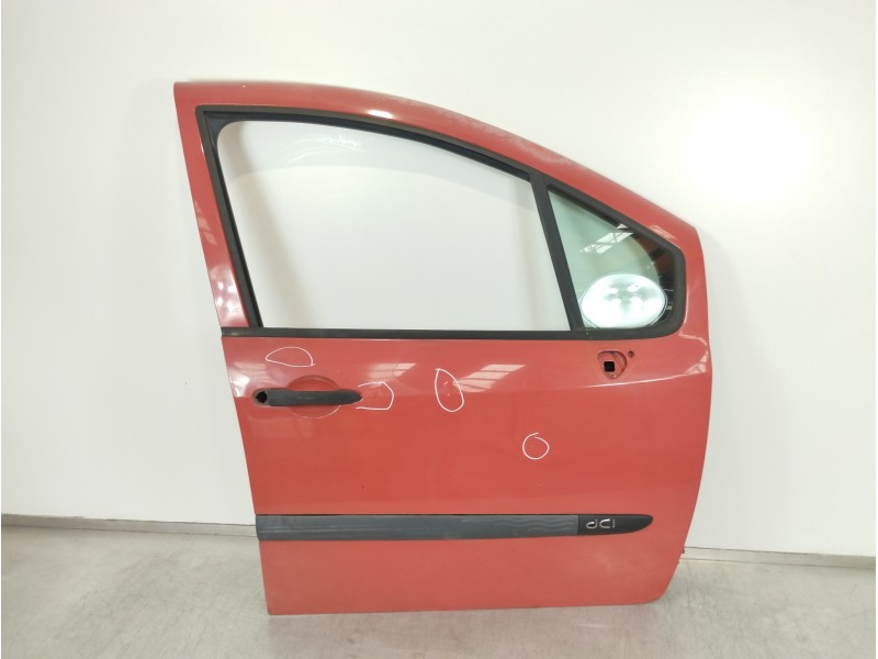 Recambio de puerta delantera derecha para renault modus authentique referencia OEM IAM 7751475518  