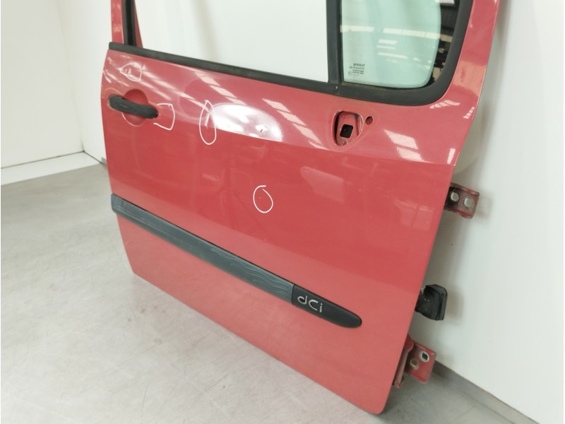 Recambio de puerta delantera derecha para renault modus authentique referencia OEM IAM 7751475518  