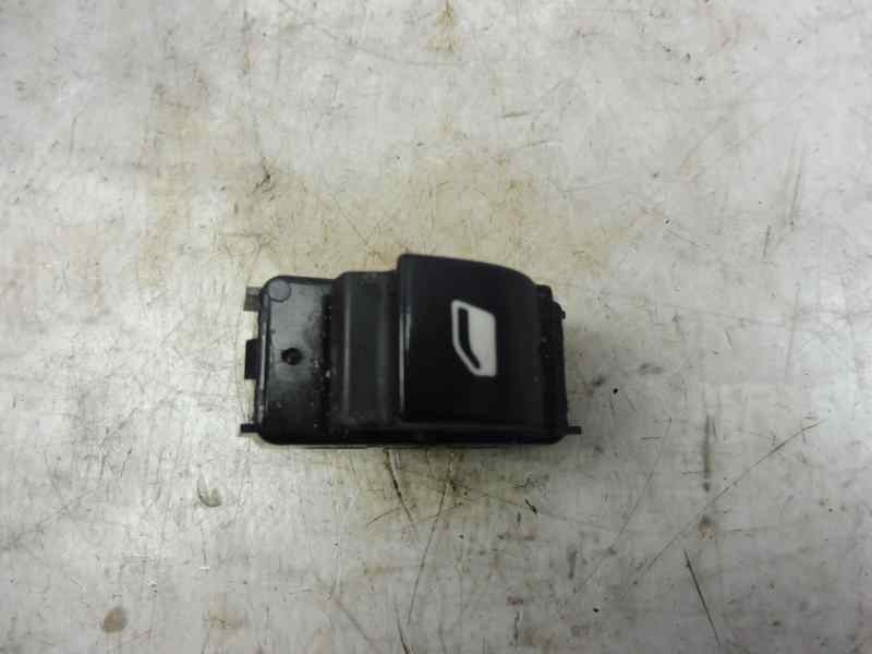 Recambio de mando elevalunas delantero derecho para peugeot 308 access referencia OEM IAM 96762292ZD  