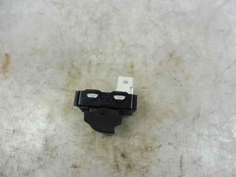 Recambio de mando elevalunas delantero derecho para peugeot 308 access referencia OEM IAM 96762292ZD  