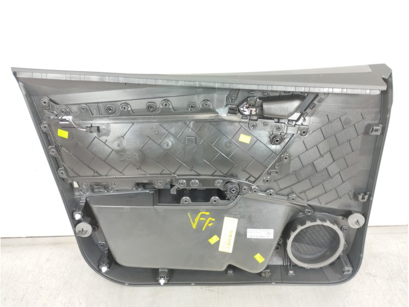 Recambio de guarnecido puerta delantera derecha para seat arona xperience referencia OEM IAM 6F0867114  