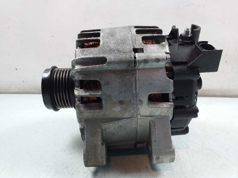 Recambio de alternador para volvo c30 1.6 d drive kinetic referencia OEM IAM 30659390 111010328 