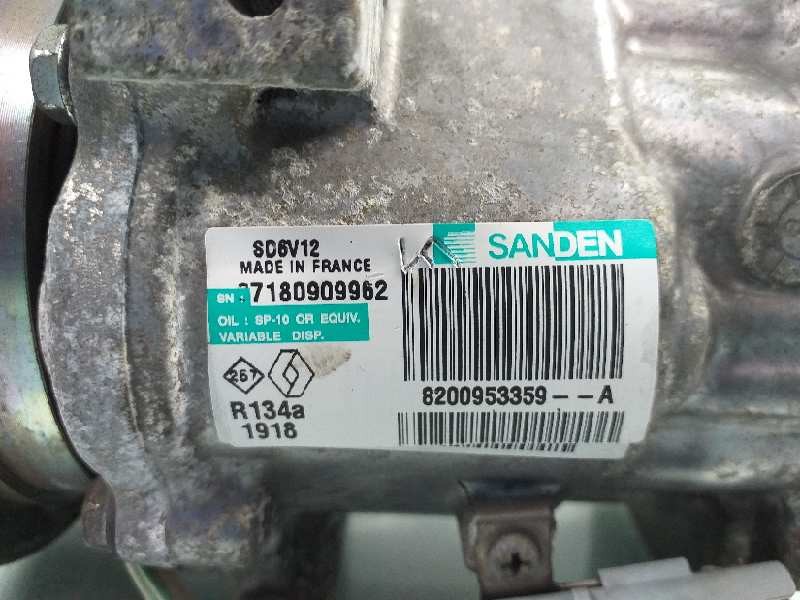 Recambio de compresor aire acondicionado para renault clio iii expression referencia OEM IAM 8200953359A  