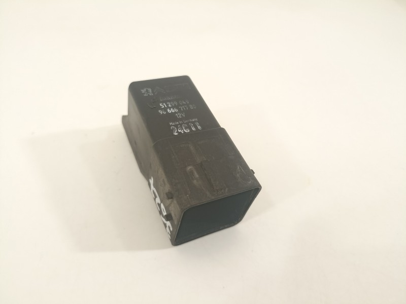 Recambio de rele para volvo c30 1.6 d drive kinetic referencia OEM IAM 51299049  