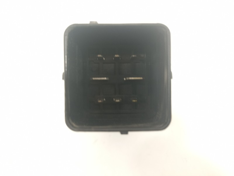 Recambio de rele para volvo c30 1.6 d drive kinetic referencia OEM IAM 51299049  