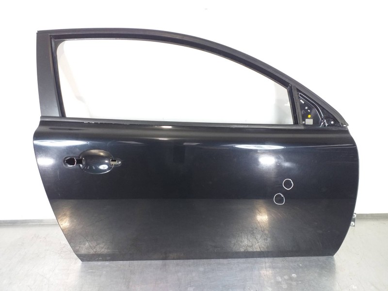 Recambio de puerta delantera derecha para volvo c30 1.6 d drive kinetic referencia OEM IAM 31335484  