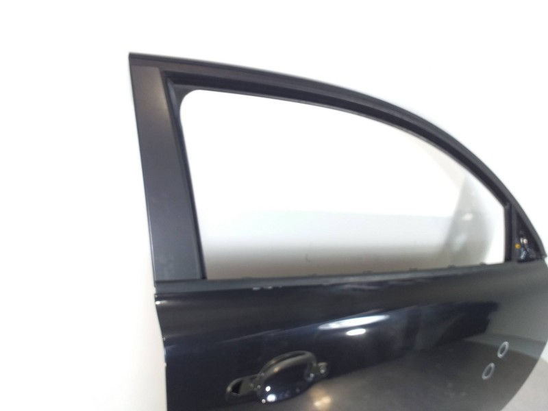 Recambio de puerta delantera derecha para volvo c30 1.6 d drive kinetic referencia OEM IAM 31335484  