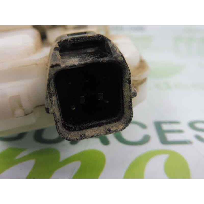 Recambio de cerradura puerta delantera derecha para mitsubishi l 200 (k6/7) 2500 td magnum (4-ptas.) referencia OEM IAM   