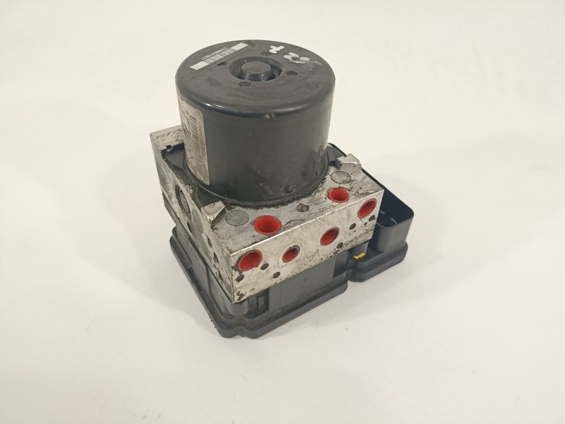 Recambio de abs para volvo c30 1.6 d drive kinetic referencia OEM IAM AV612C405CB 10.P212-0500.4 