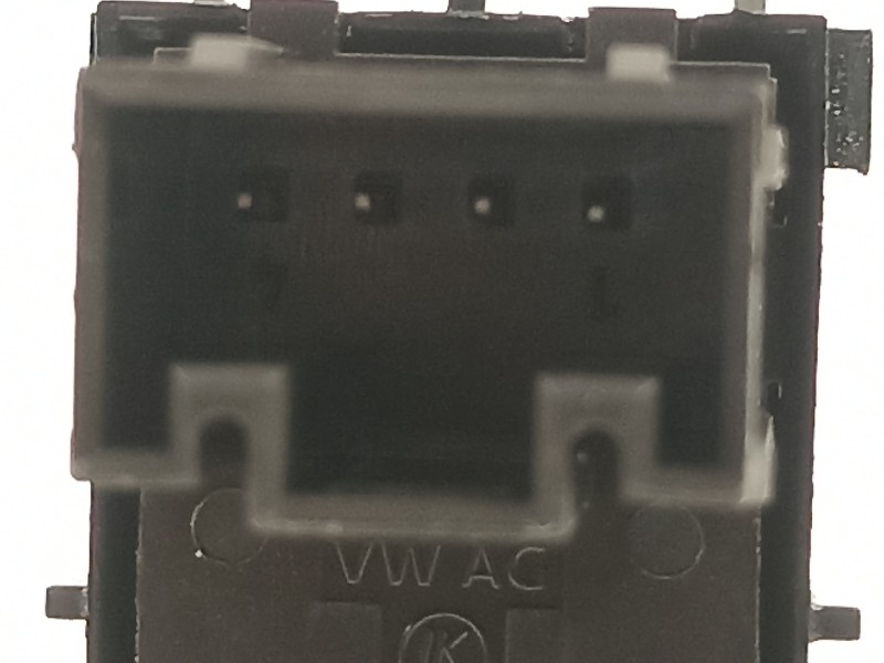 Recambio de mando elevalunas delantero derecho para seat arona xperience referencia OEM IAM 5G0959855P  