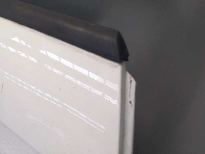 Recambio de puerta delantera derecha para audi a3 (8p) 1.6 tdi attraction referencia OEM IAM 8P3831052D  