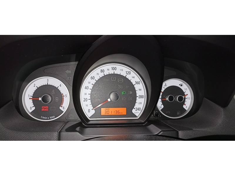 Recambio de cuadro instrumentos para kia cee´d active referencia OEM IAM 940031H130  