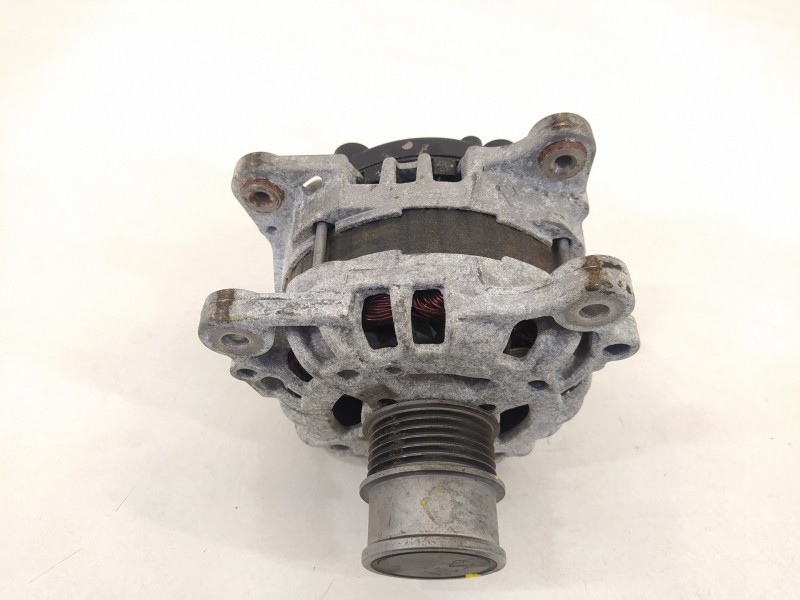 Recambio de alternador para volkswagen up gti referencia OEM IAM 04E903015A  