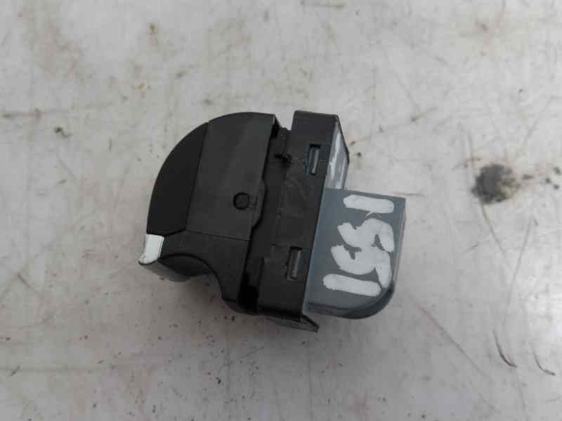 Recambio de mando elevalunas trasero izquierdo para audi a3 sportback (8p) 2.0 tdi attraction (dpf) referencia OEM IAM 4F0959855