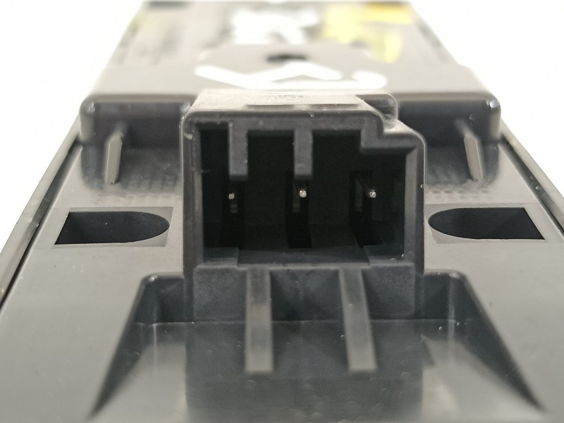 Recambio de mando elevalunas delantero izquierdo para volvo c30 1.6 d drive kinetic referencia OEM IAM 31343553  