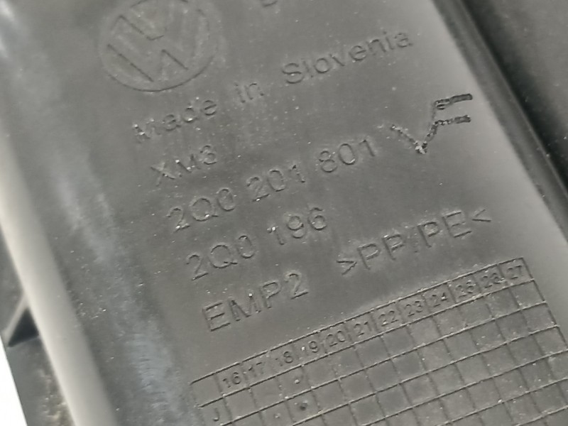 Recambio de filtro carbono activo para seat ibiza (kj1) reference referencia OEM IAM 2Q0201801  