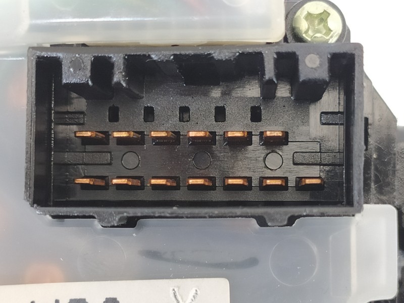 Recambio de mando limpia para kia cee´d active referencia OEM IAM 934201H300  