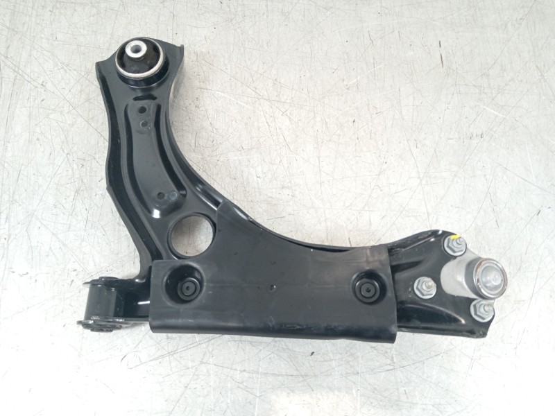 Recambio de brazo suspension inferior delantero derecho para seat ibiza (kj1) fr referencia OEM IAM 2Q0407152D  