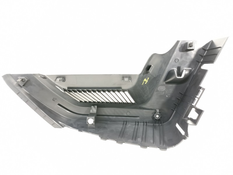 Recambio de moldura para seat arona xperience referencia OEM IAM 6F9867761B  