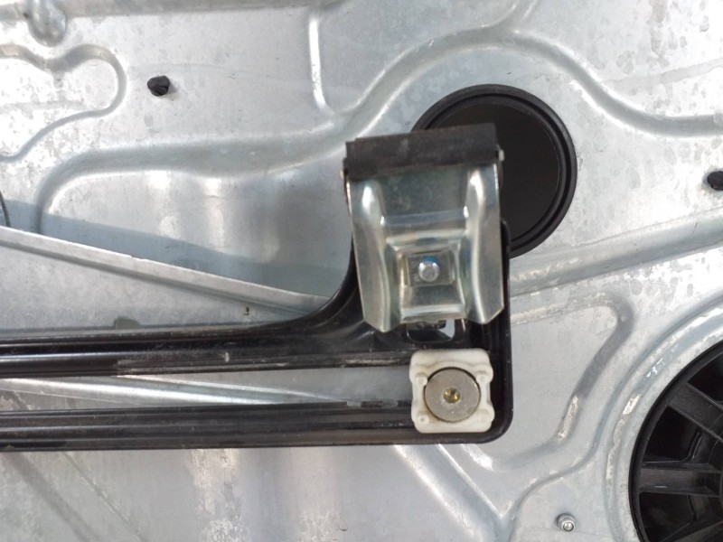 Recambio de elevalunas delantero derecho para volvo c30 1.6 d drive kinetic referencia OEM IAM 8679979 31295174AA 2186918