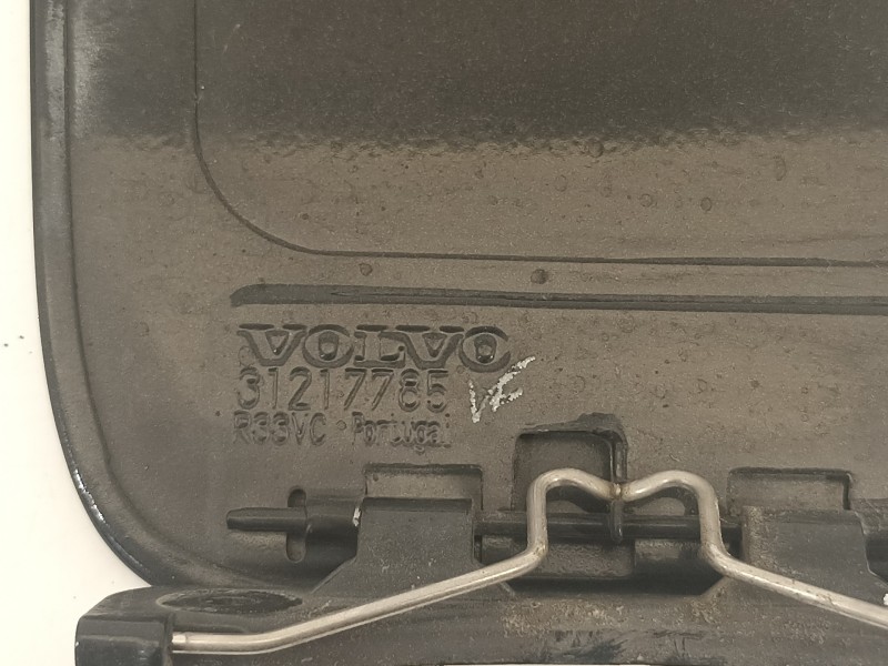 Recambio de tapa exterior combustible para volvo c30 1.6 d drive kinetic referencia OEM IAM 31217785  