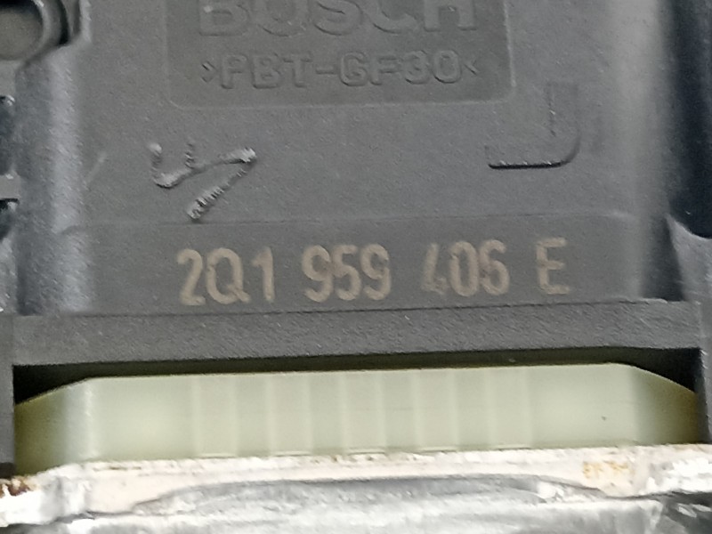 Recambio de elevalunas delantero derecho para seat arona xperience referencia OEM IAM 6F0837462C 2Q1959406E 0130822064