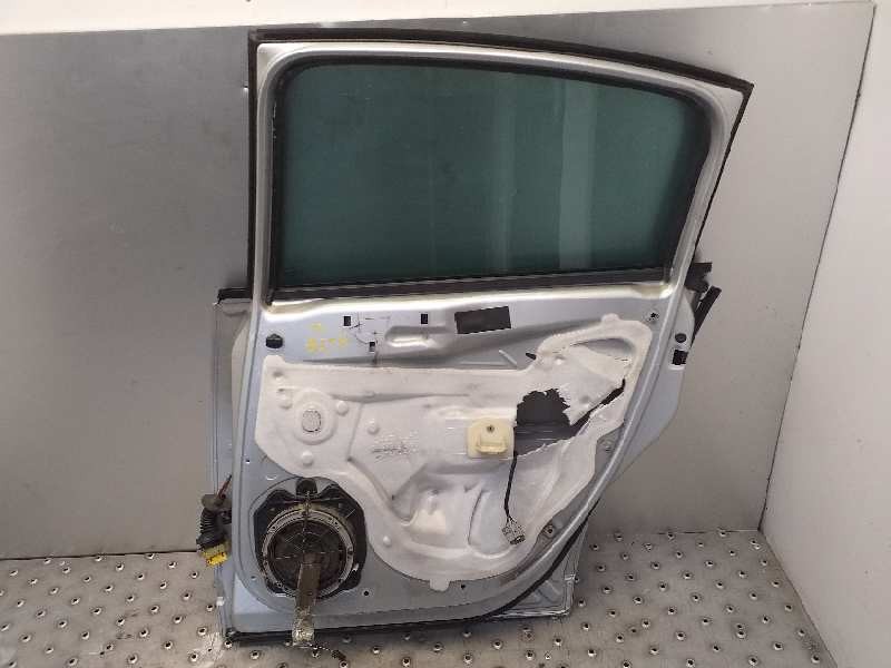 Recambio de puerta trasera derecha para citroën c4 berlina collection referencia OEM IAM 9008N4  