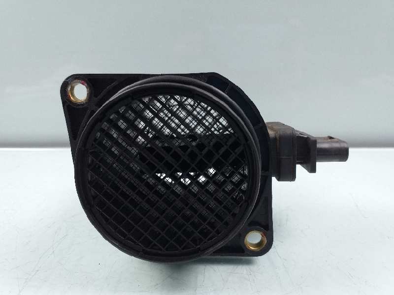 Recambio de caudalimetro para hyundai i30 comfort referencia OEM IAM 281642A401 9220930004 