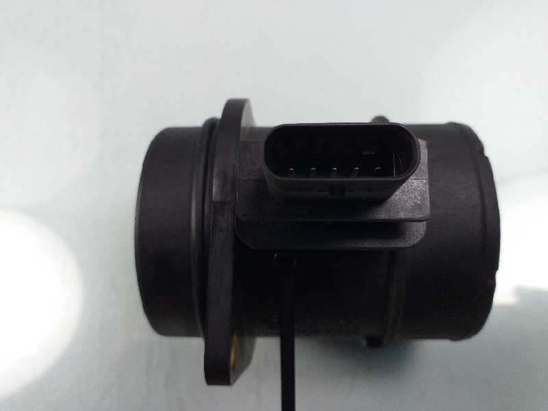 Recambio de caudalimetro para hyundai i30 comfort referencia OEM IAM 281642A401 9220930004 
