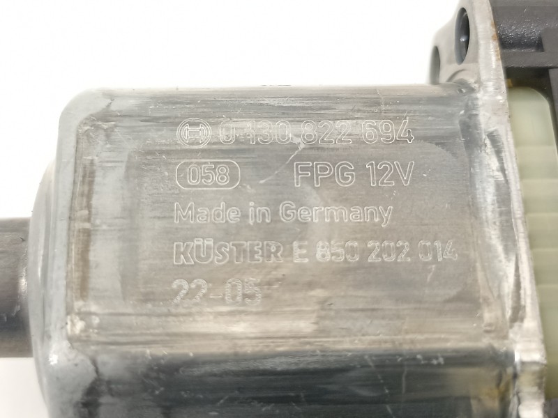 Recambio de elevalunas trasero derecho para seat arona xperience referencia OEM IAM 6F0839462C 5Q0959408D 0130822694