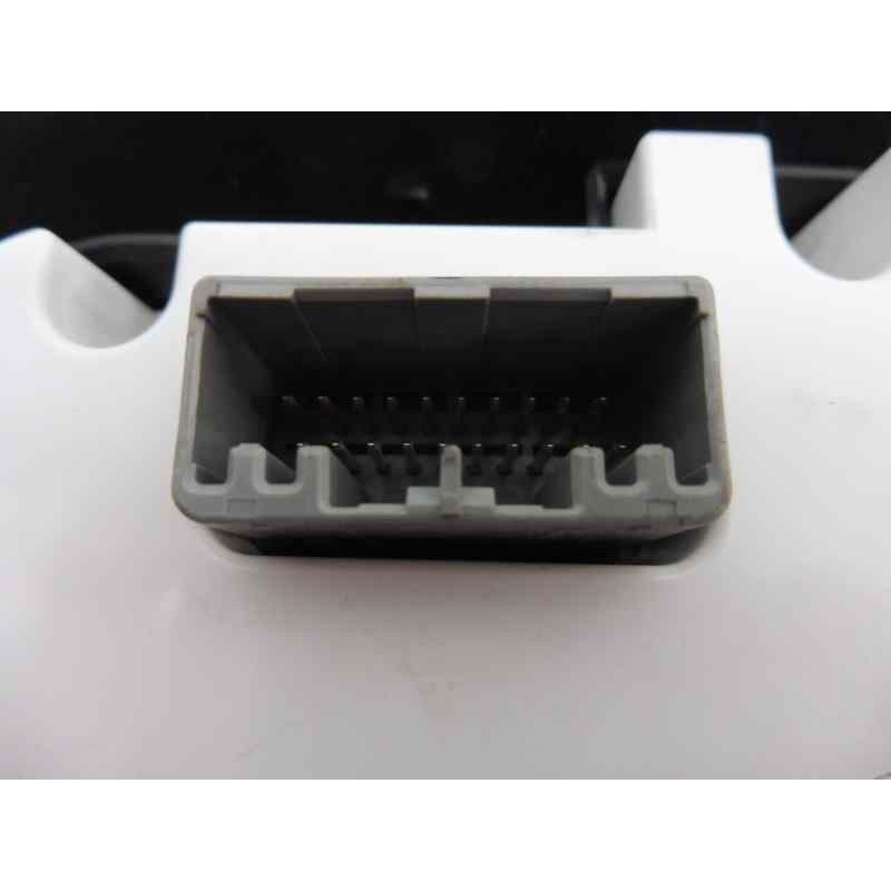 Recambio de mando climatizador para suzuki swift berlina (mz) gl (5-ptas.) referencia OEM IAM 3951062J50 3951062J4 1465704851