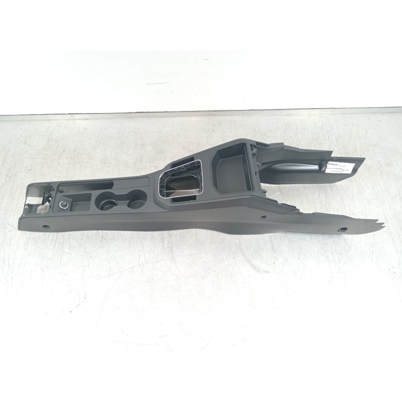 Recambio de consola central para seat ibiza (kj1) fr referencia OEM IAM 6F1863243C  