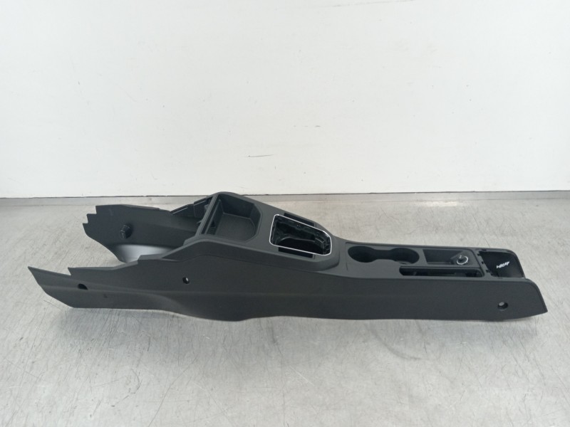 Recambio de consola central para seat ibiza (kj1) fr referencia OEM IAM 6F1863243C  