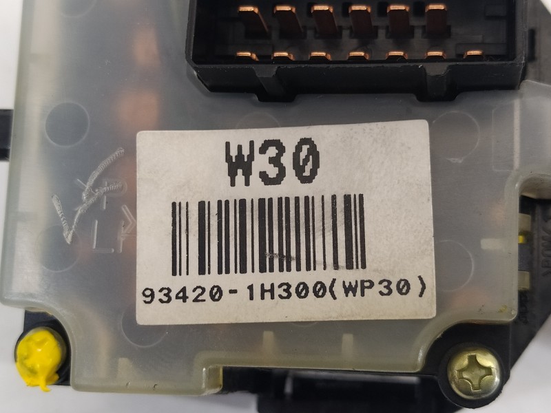 Recambio de mando limpia para kia cee´d sporty wagon active referencia OEM IAM 934201H300  