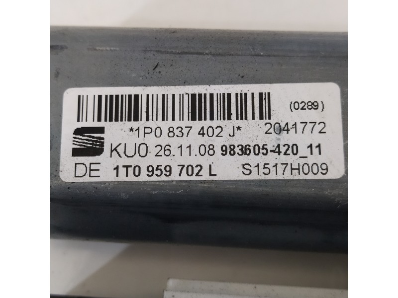 Recambio de motor elevalunas delantero derecho para seat leon (1p1) reference referencia OEM IAM 1T0959702L  