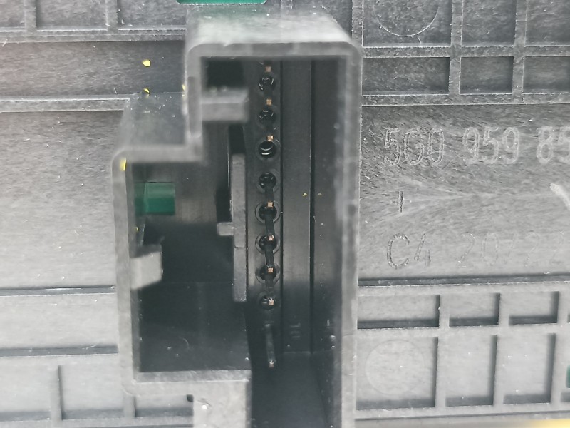 Recambio de mando elevalunas delantero izquierdo para seat ibiza (kj1) fr referencia OEM IAM 5G0959857F  