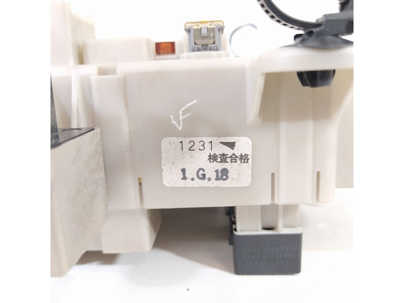 Recambio de caja reles / fusibles para toyota rav 4 (a2) 1.8 luna referencia OEM IAM 12311G18  