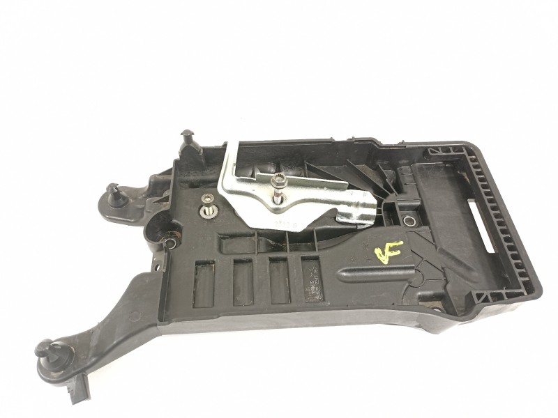 Recambio de no identificado para seat arona xperience referencia OEM IAM 2Q0915331  