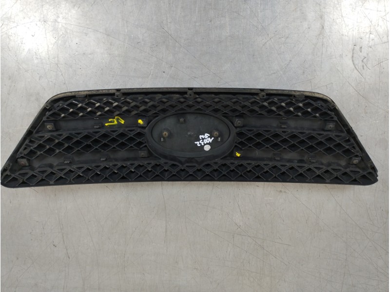 Recambio de rejilla delantera para kia cee´d sporty wagon active referencia OEM IAM 863501H000  