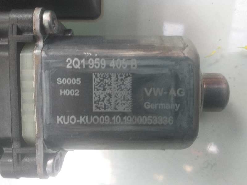 Recambio de elevalunas delantero izquierdo para volkswagen polo gti referencia OEM IAM 2G4837461B  