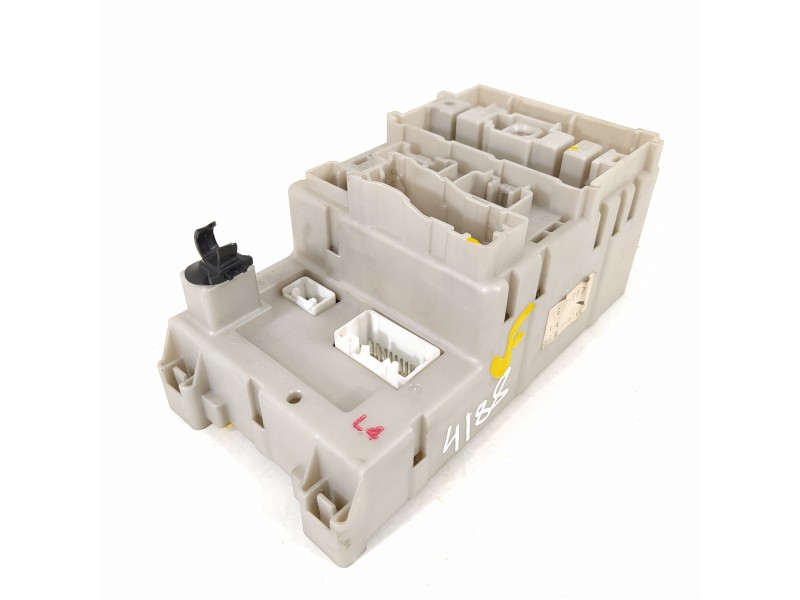 Recambio de caja reles / fusibles para toyota rav 4 (a2) 1.8 luna referencia OEM IAM 8273342080 1G170874 