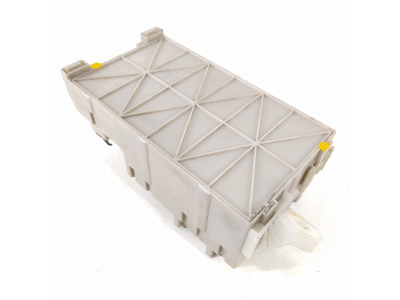 Recambio de caja reles / fusibles para toyota rav 4 (a2) 1.8 luna referencia OEM IAM 8273342080 1G170874 