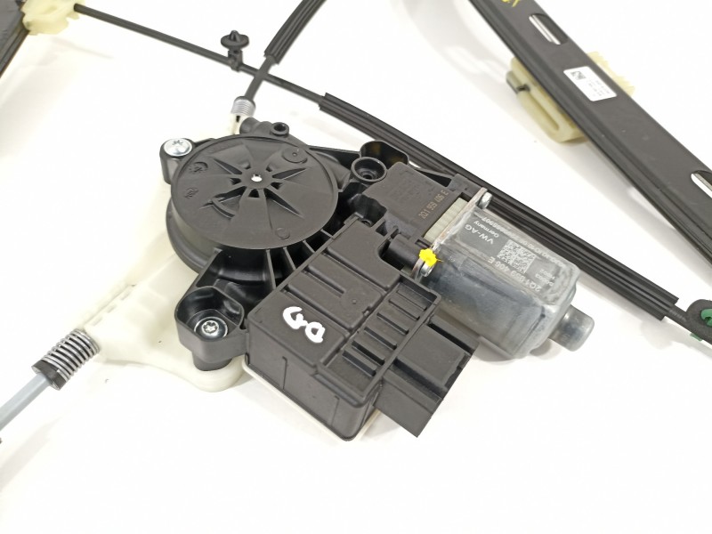 Recambio de elevalunas delantero derecho para seat ibiza (kj1) fr referencia OEM IAM 6F0837462C  