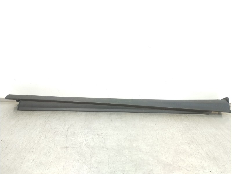 Recambio de faldon lateral para ford focus lim. (cb8) urban referencia OEM IAM BM51A10154A  
