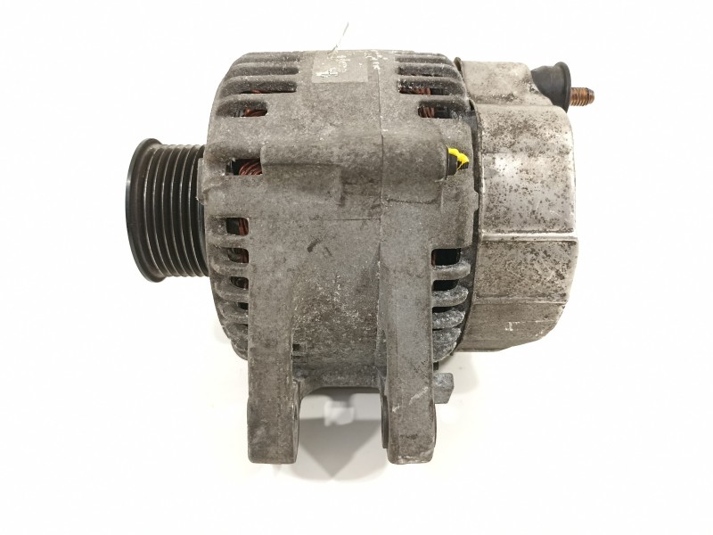 Recambio de alternador para kia sorento 2.5 crdi active referencia OEM IAM 373004A300  