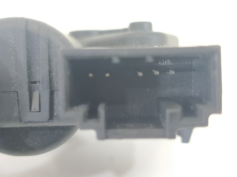 Recambio de motor apertura trampillas climatizador para volkswagen polo gti referencia OEM IAM 2Q0907511A  