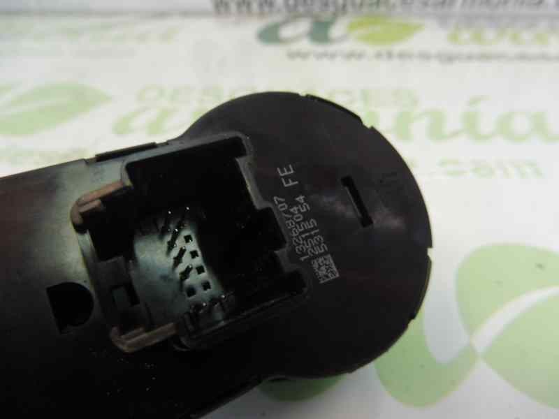 Recambio de mando luces para opel astra j sports tourer excellence referencia OEM IAM 13268707  