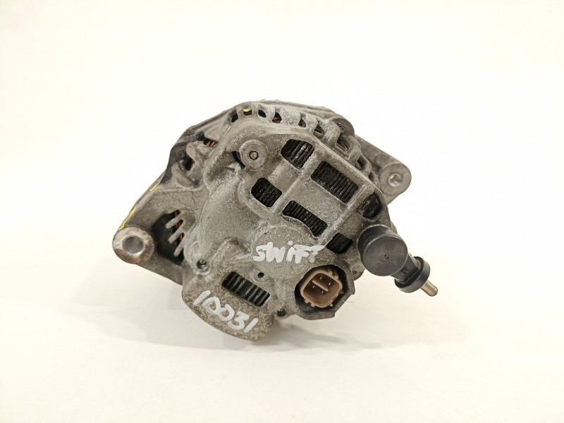 Recambio de alternador para suzuki swift azg (nz) ga referencia OEM IAM 3140085L0 A5TG1991ZE 